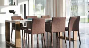 stoelen en tafels 01